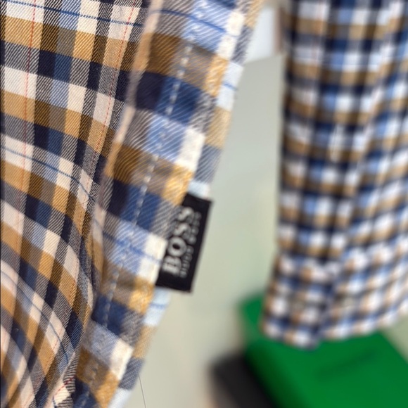 Hugo Boss Blue and Brown Casual Button Down Shirt - Picture 3 of 7